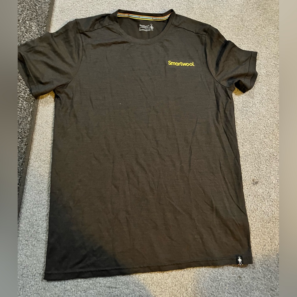 Smartwool Green Decal Wool Shirt size Medium Men’s